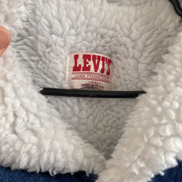 Levi’s Sherpa Collar Jean Jacket - Picture 3 of 3